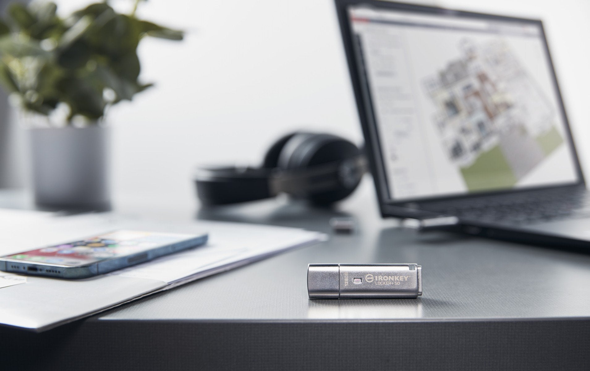 KINGSTON 128Go IKLP50 AES USB w/256bit Encryption