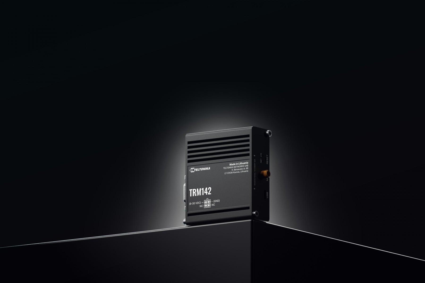 TELTONIKA NETWORKS TRM142 Industrial 4G Modem