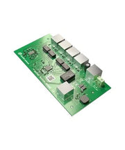 QuPoE Switch SCA6E PoE switch for: RUT240/950/955 and up to 4x CCTV 802.3af/at