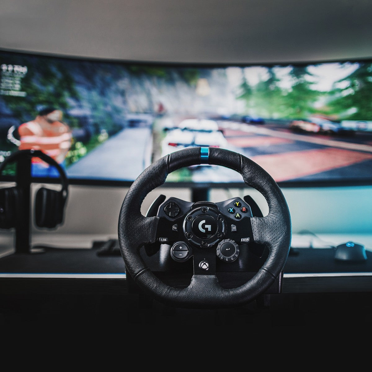 LOGITECH G923 Racing Wheel and Pedals for Xbox One and PC - N/A - N/A - EMEA