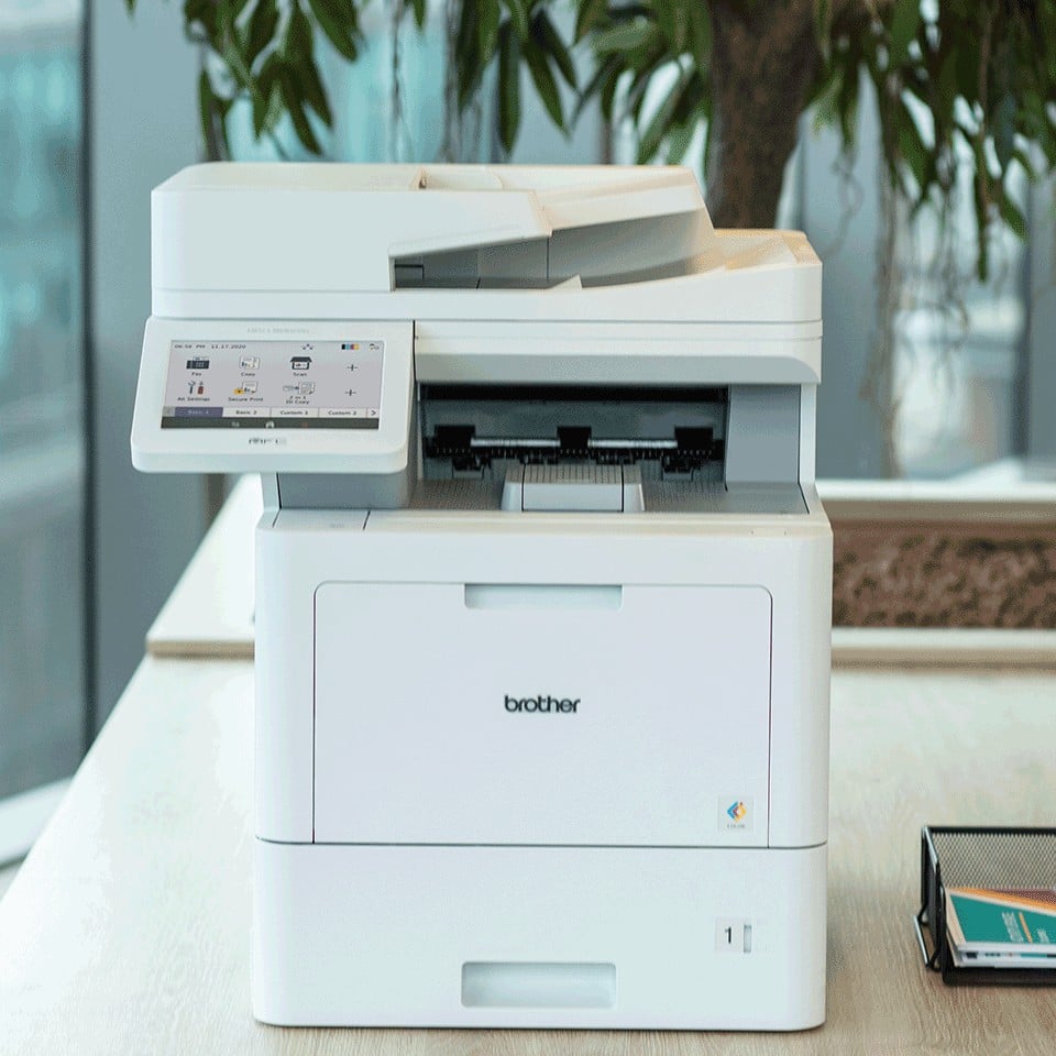 BROTHER MFC-L9670CDN MFP colour laser A4 40ppm copy 40ppm print 620 sheets USB 2.0 Gigabit LAN NFC USB 2.0 host