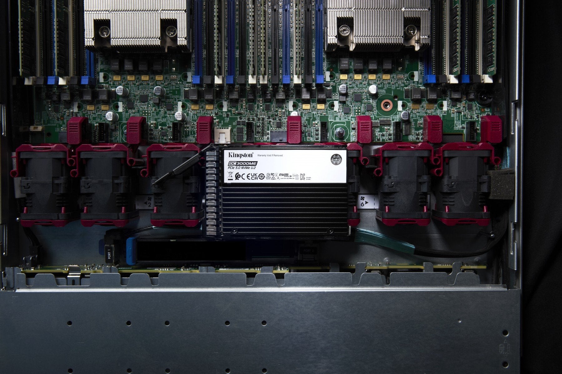 KINGSTON 15.36To DC3000ME U.2 PCIe 5.0 NVMe TCG Opal Enterprise SSD