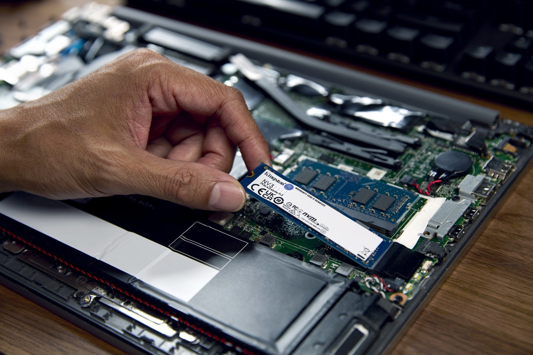 KINGSTON 2000Go NV3 M.2 2280 PCIe 4.0 NVMe SSD