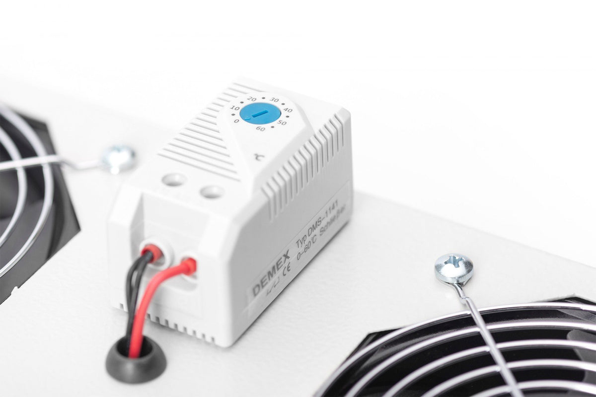 Digitus Unité de ventilation de toit pour boîtier mural de 483 mm (19 po)