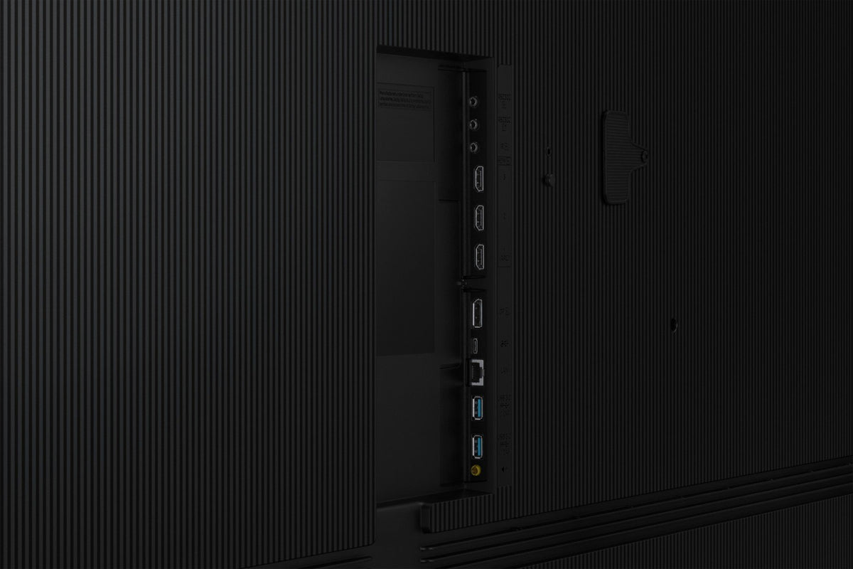 SAMSUNG QPDX-5K 105p 5120x2160/5K 21:9 LED 500nits 4x10W Speakers black DP 1.4 3xHDMI 2.1 CEC USB-C with PD RS232