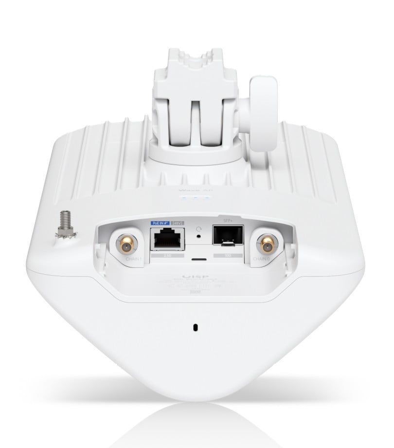 60GHz+5GHz multipoint base station featu