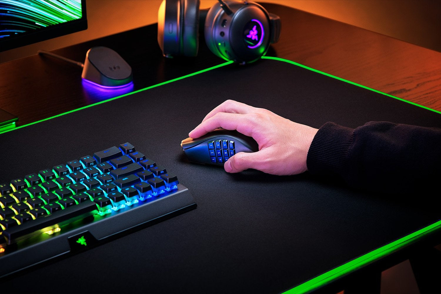 Razer Naga V2 Pro souris Gaming Droitier RF Wireless + Bluetooth + USB Type-C Optique 30000 DPI