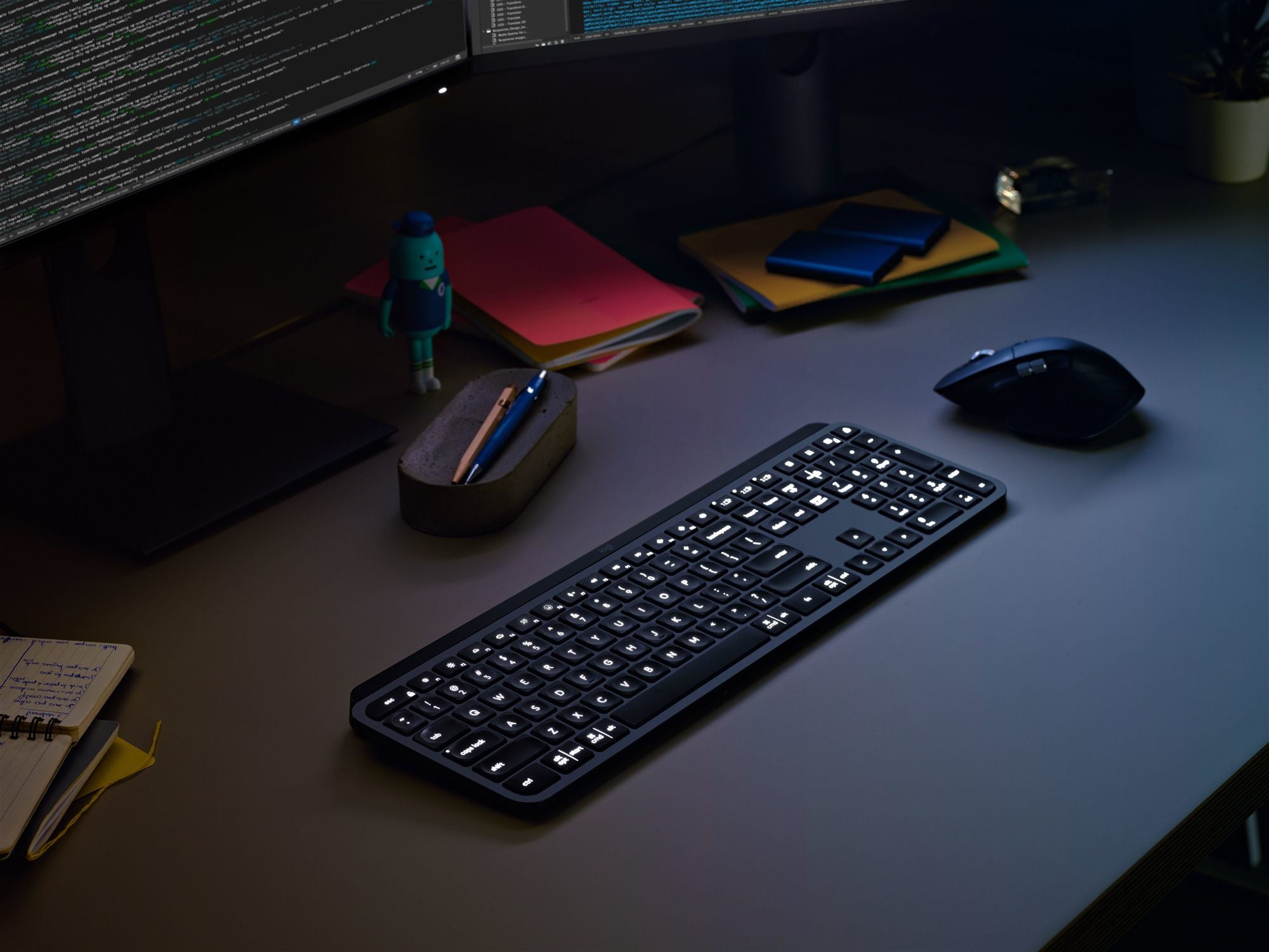 Logitech Master 920-010250 clavier Bureau RF sans fil + Bluetooth Qwerty Graphite
