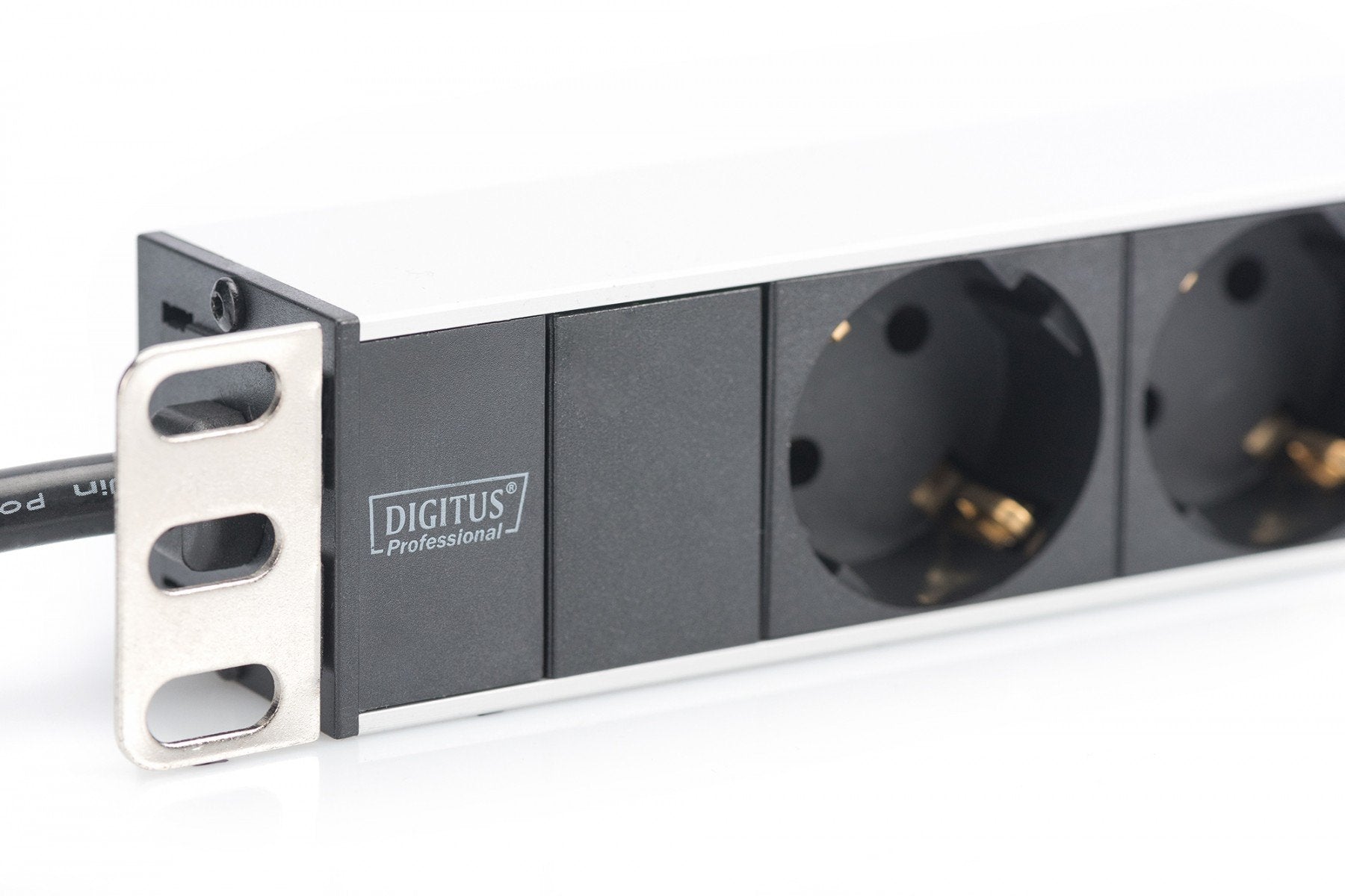 Digitus Bloc multiprise avec profilé en aluminium, prise électrique a contact de protection avec 8 sorties, connecteur a contact de protection pour câ