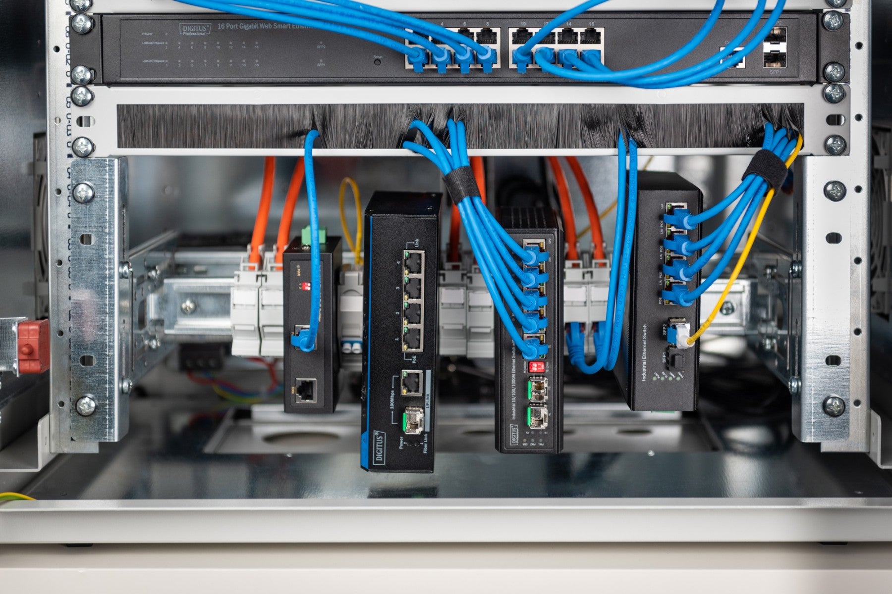 Digitus DN-19-DIN-4U kit de support Argent Acier galvanisé