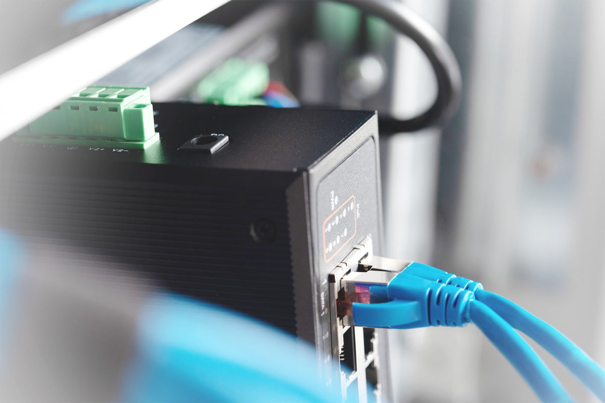 Digitus DN-651113 commutateur réseau Non-géré Gigabit Ethernet (10/100/1000) Connexion Ethernet, supportant l'alimentation via ce port (PoE) Noir