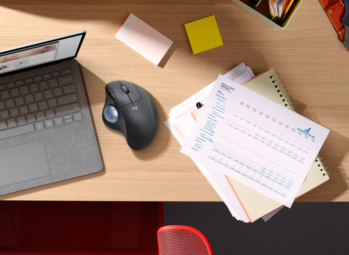 LOGITECH ERGO M575 for Business Trackball right-handed optical 5 buttons wireless Bluetooth Bolt USB receiver graphite