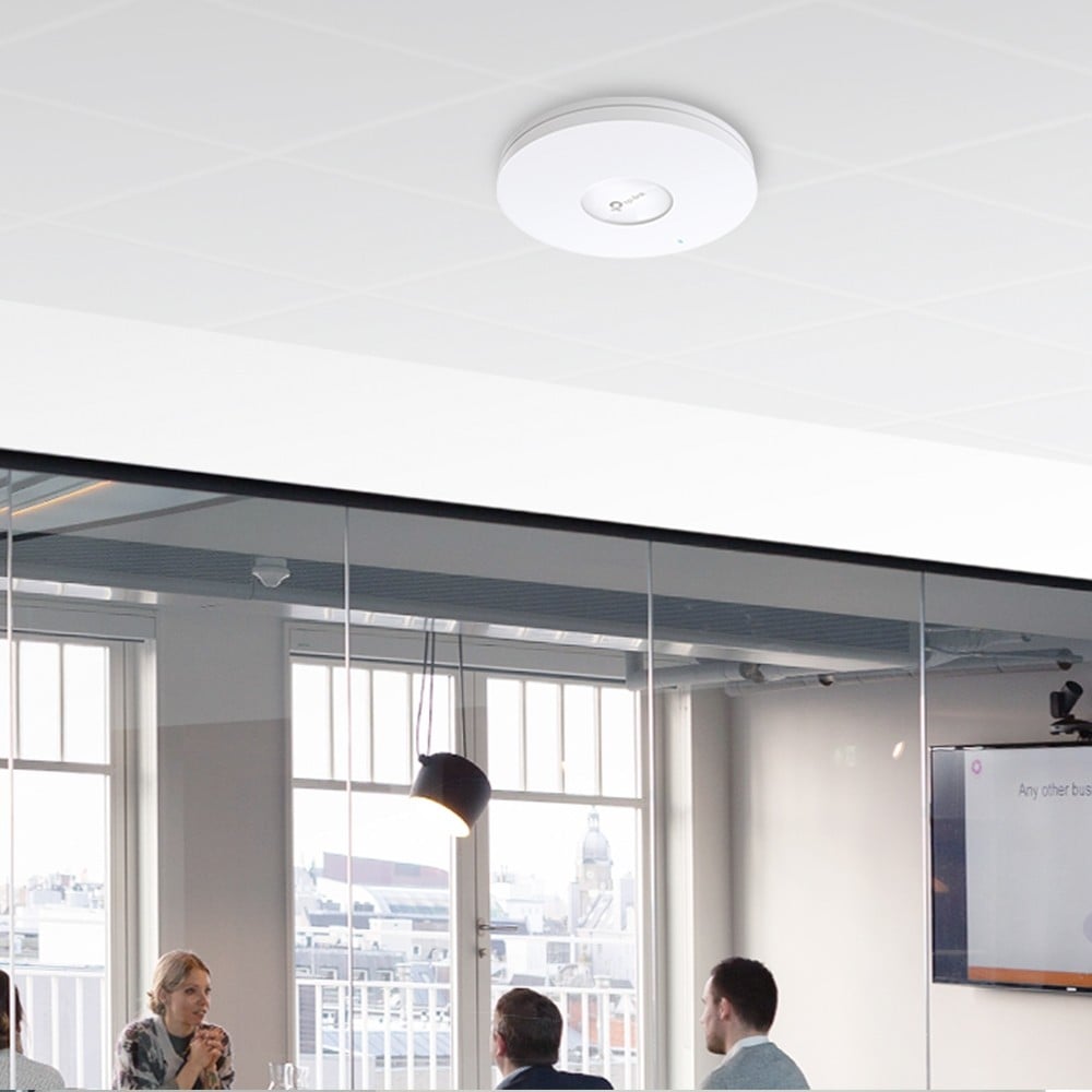 TP-Link Omada EAP770 point d'acces réseaux locaux sans fil Blanc Connexion Ethernet, supportant l'alimentation via ce port (PoE)