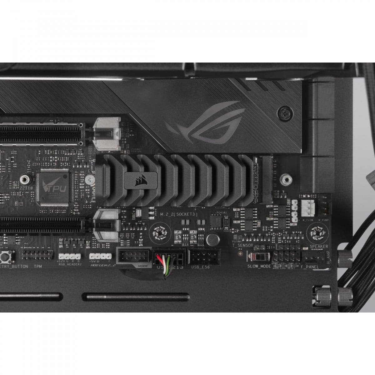 Corsair MP600 PRO XT 2 To M.2 PCI Express 4.0 NVMe 3D TLC NAND