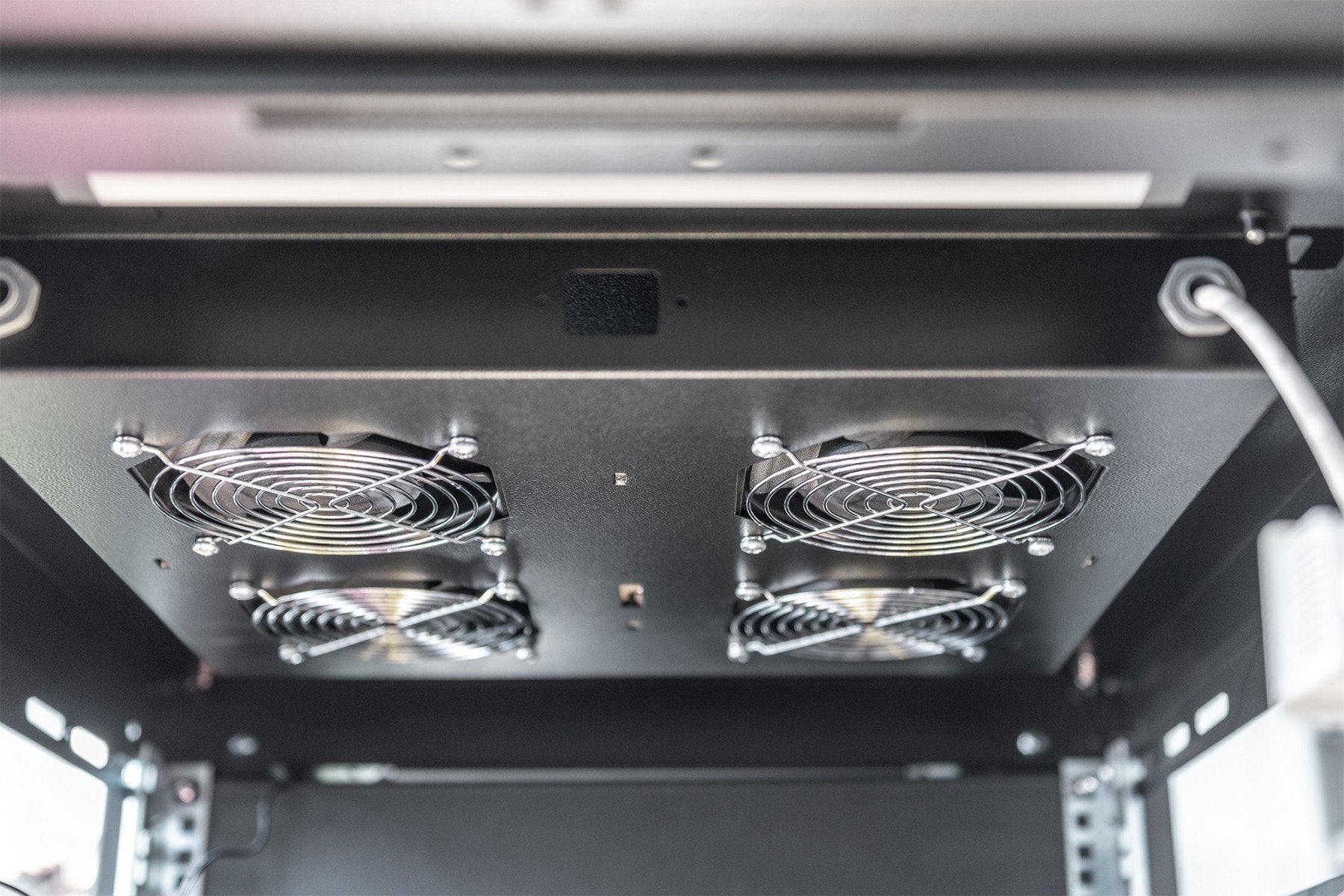 Digitus Unité de ventilation de toit pour armoires réseau de série Unique, armoires réseau et armoires serveur Dynamic Basic