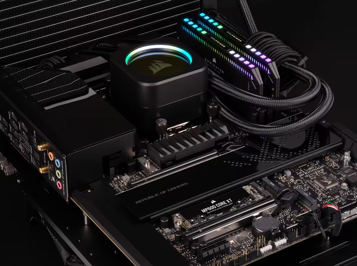 Corsair MP600 CORE XT 4 To M.2 PCI Express 4.0 NVMe QLC 3D NAND