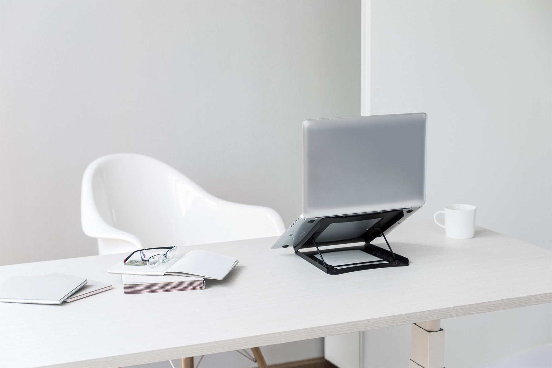 DIGITUS DA-90368 Foldable Steel Laptop/Tablet from 10 to 15 Stand adjustable black