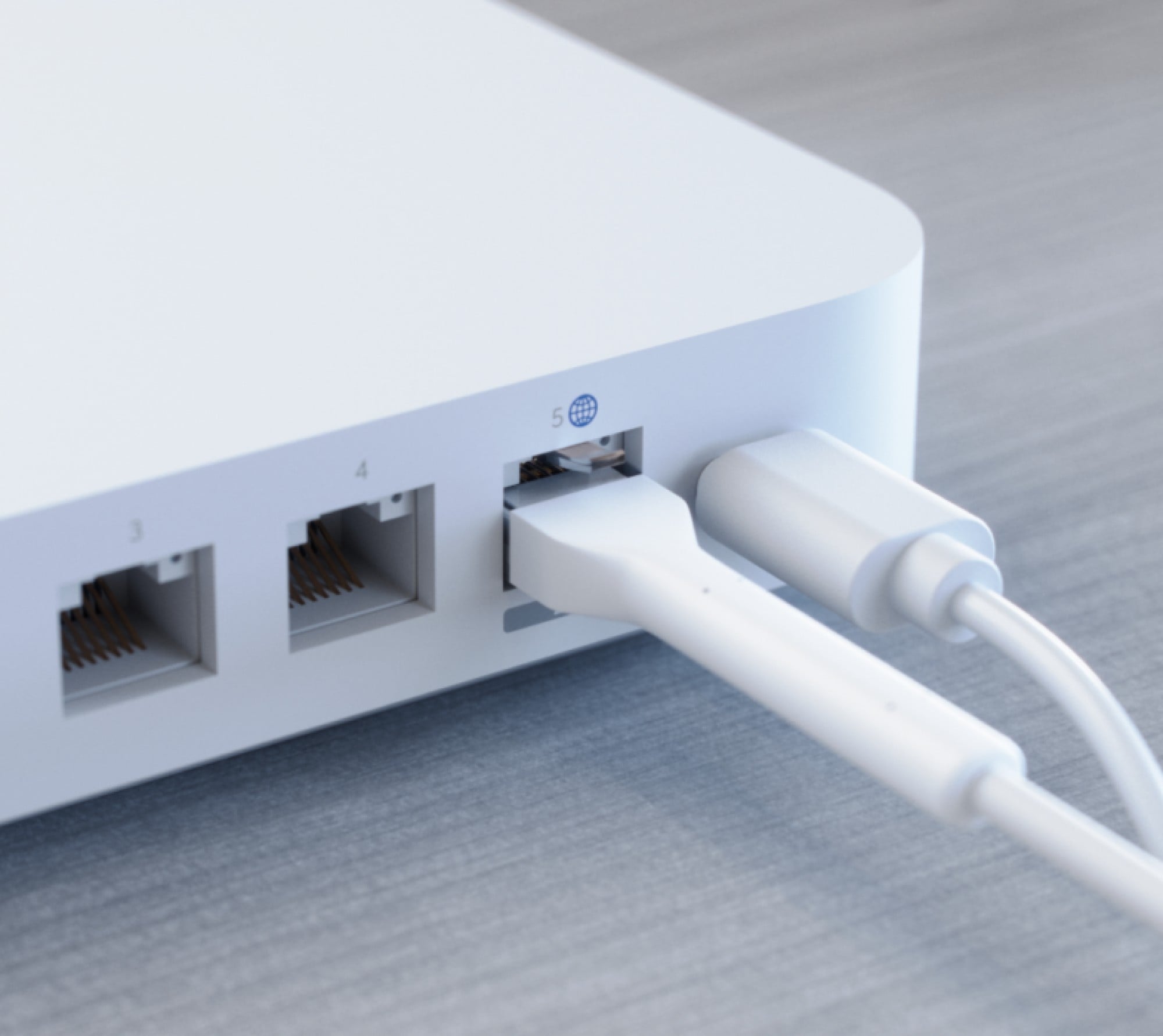 Powerful and compact multi-WAN UniFi Clo