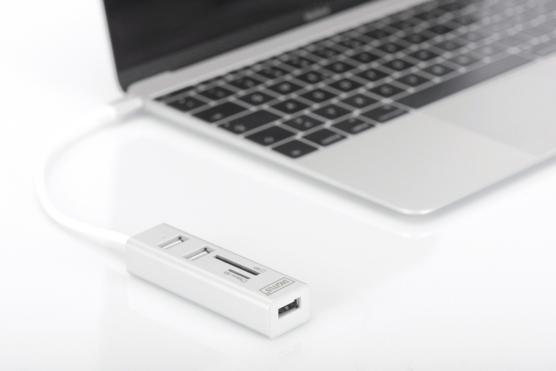 Digitus Concentrateur a 3 ports OTG USB Type-C™ + lecteur de carte