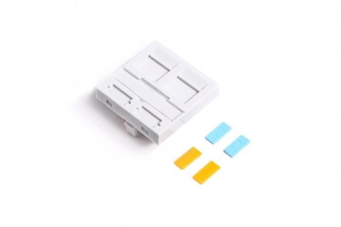Flat adapter M45 2xKeystone, white, dust covers,