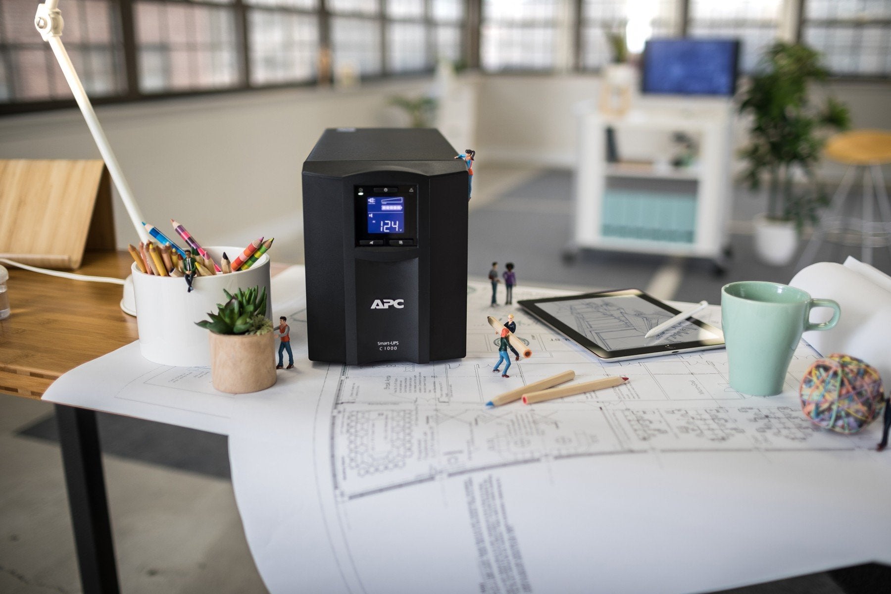 APC Smart-UPS SMC1000IC UPS AC 220/230/240V 600Watt 1000VA USB output connectors 8 Black