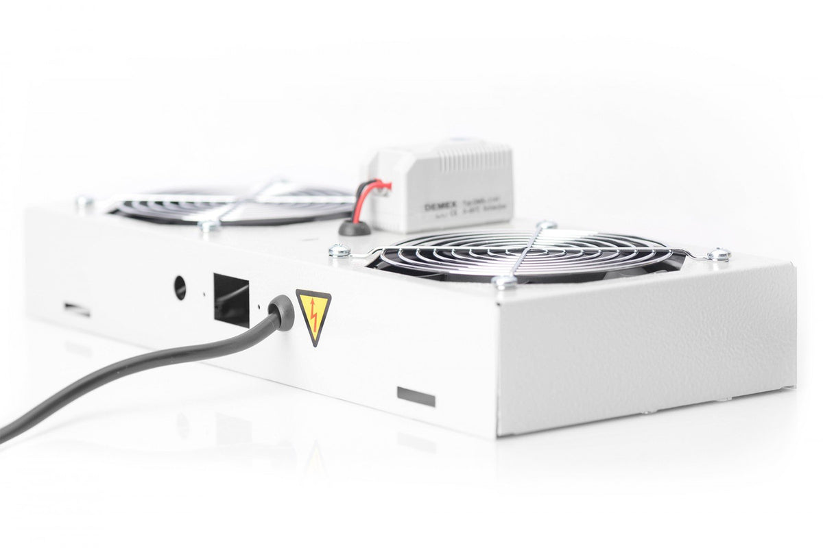 Digitus Unité de ventilation de toit pour boîtier mural de 483 mm (19 po)