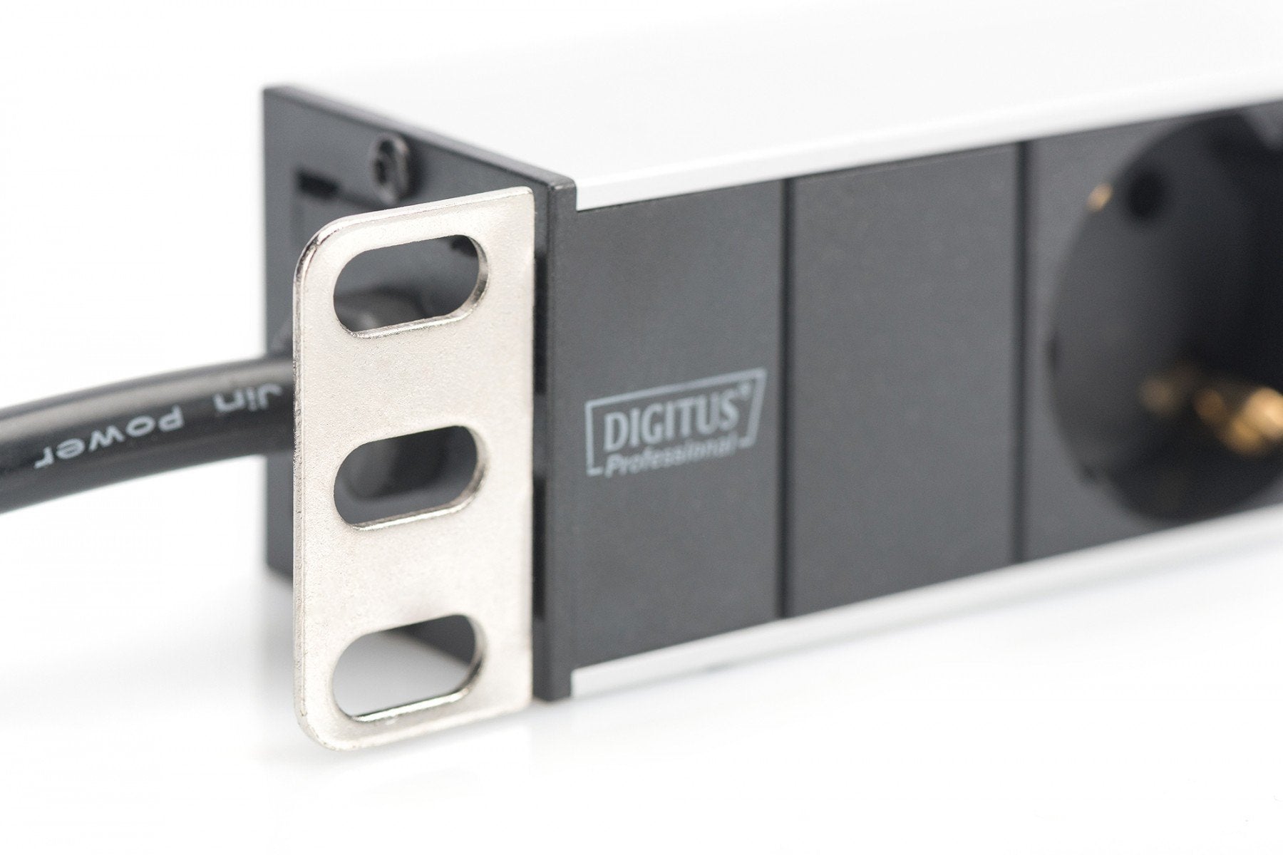 Digitus Bloc multiprise avec profilé en aluminium, prise électrique a contact de protection avec 8 sorties, connecteur a contact de protection pour câ