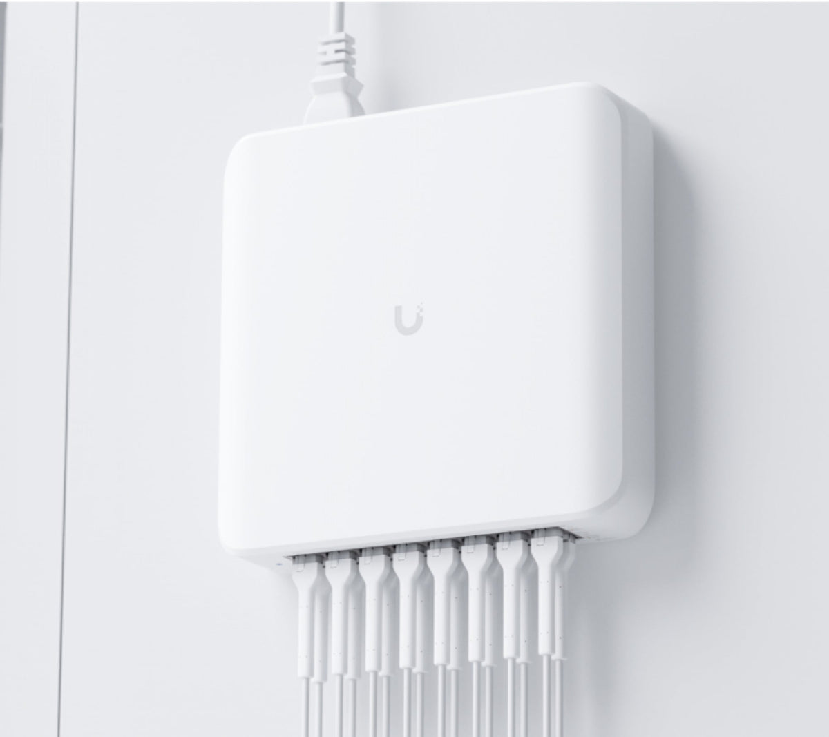 UniFi Desktop 16Port Gigabit Switch with