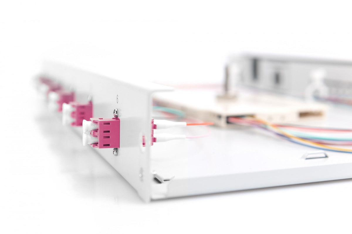 Digitus DN-96330-4 accessoire de racks Panneau de gestion de câbles