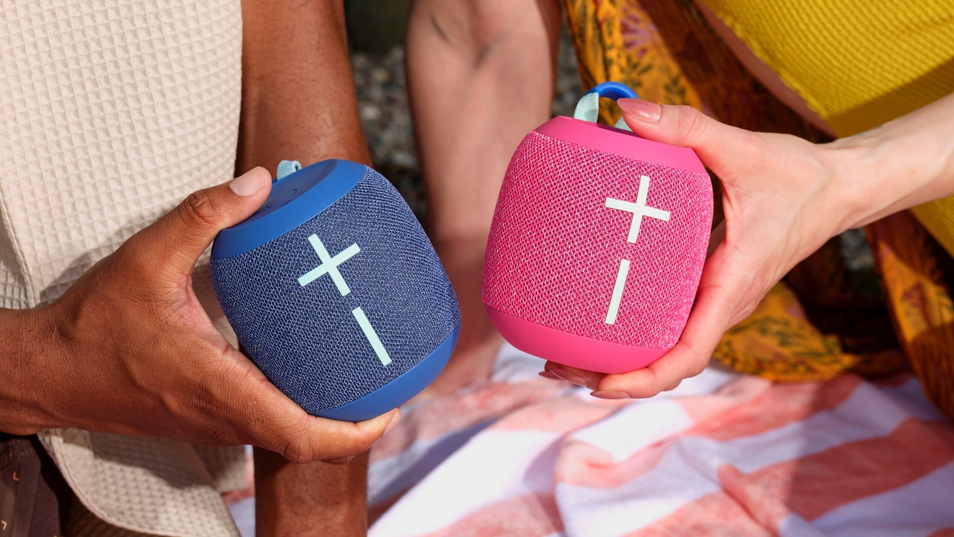 LOGITECH Ultimate Ears WONDERBOOM 4 Hyper Pink