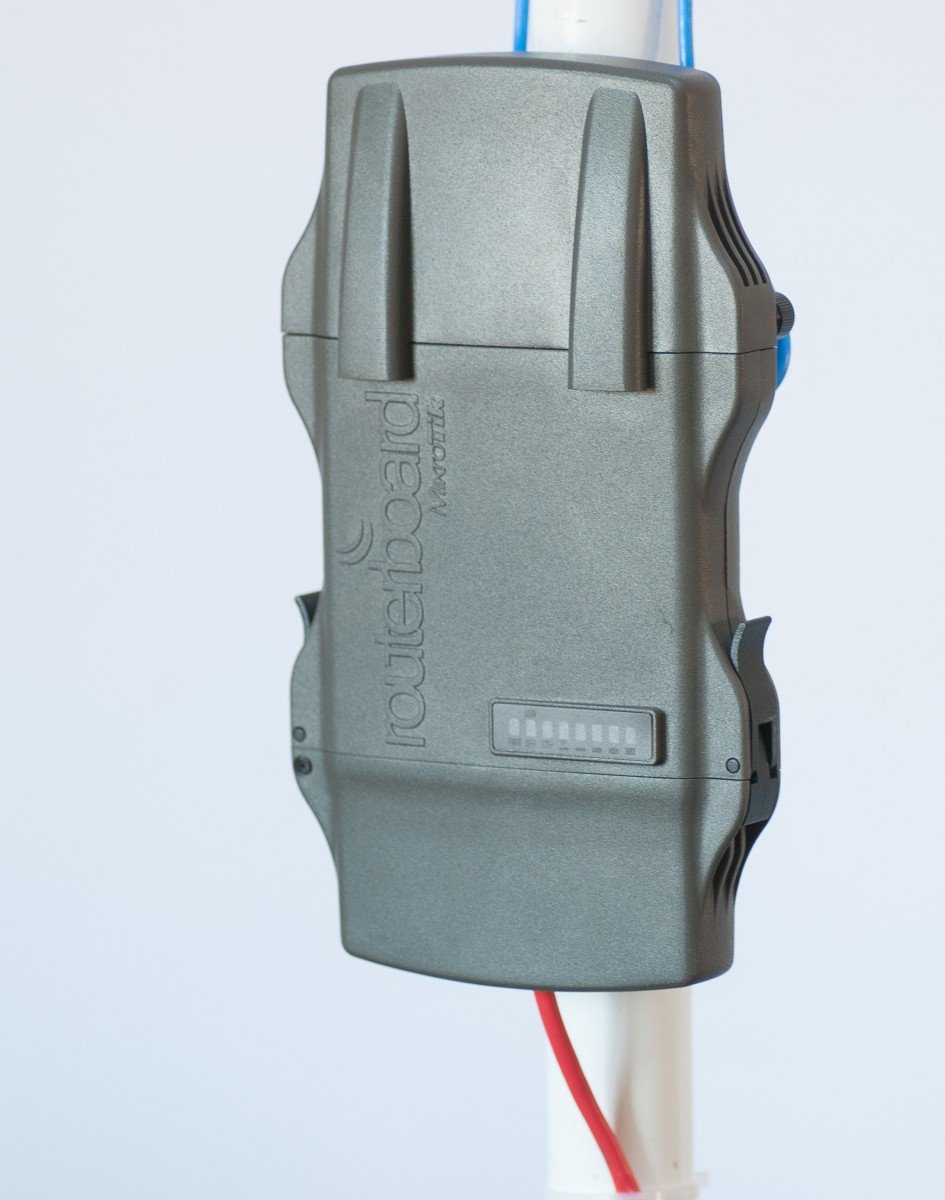 Mikrotik NetMetal 5 Connexion Ethernet, supportant l'alimentation via ce port (PoE)