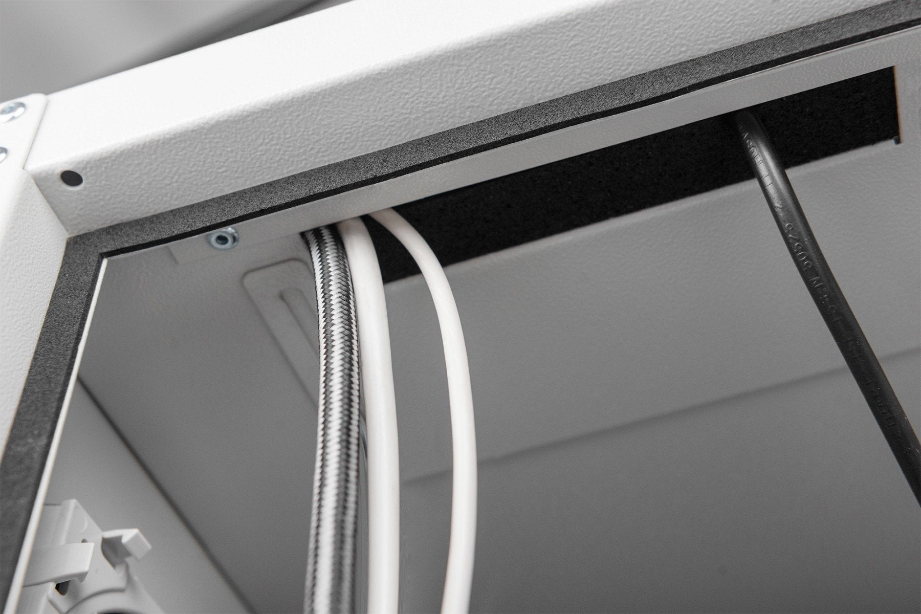 Digitus Boîtier d'ordinateur avec ventilateur a filtre intégré et pieds de nivellement