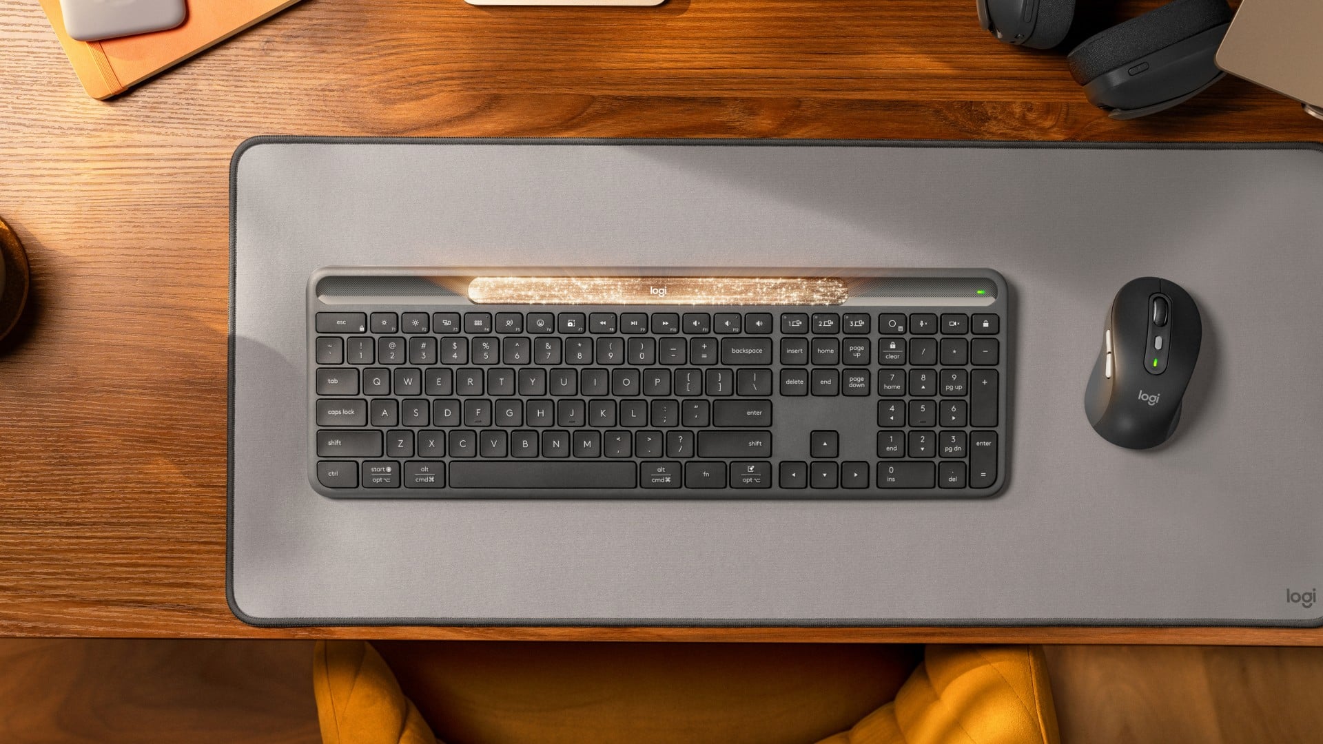 Clavier solaire graphite Logitech 920-013764 Slim Solar+