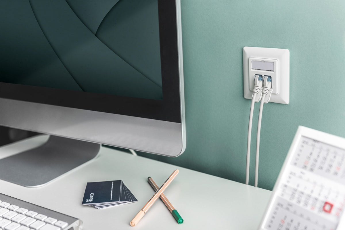 Digitus DN-93831 Plaque de commutation et obturateur Blanc