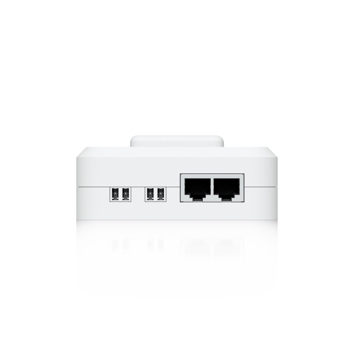 DC-powered hub that supports Wiegand and