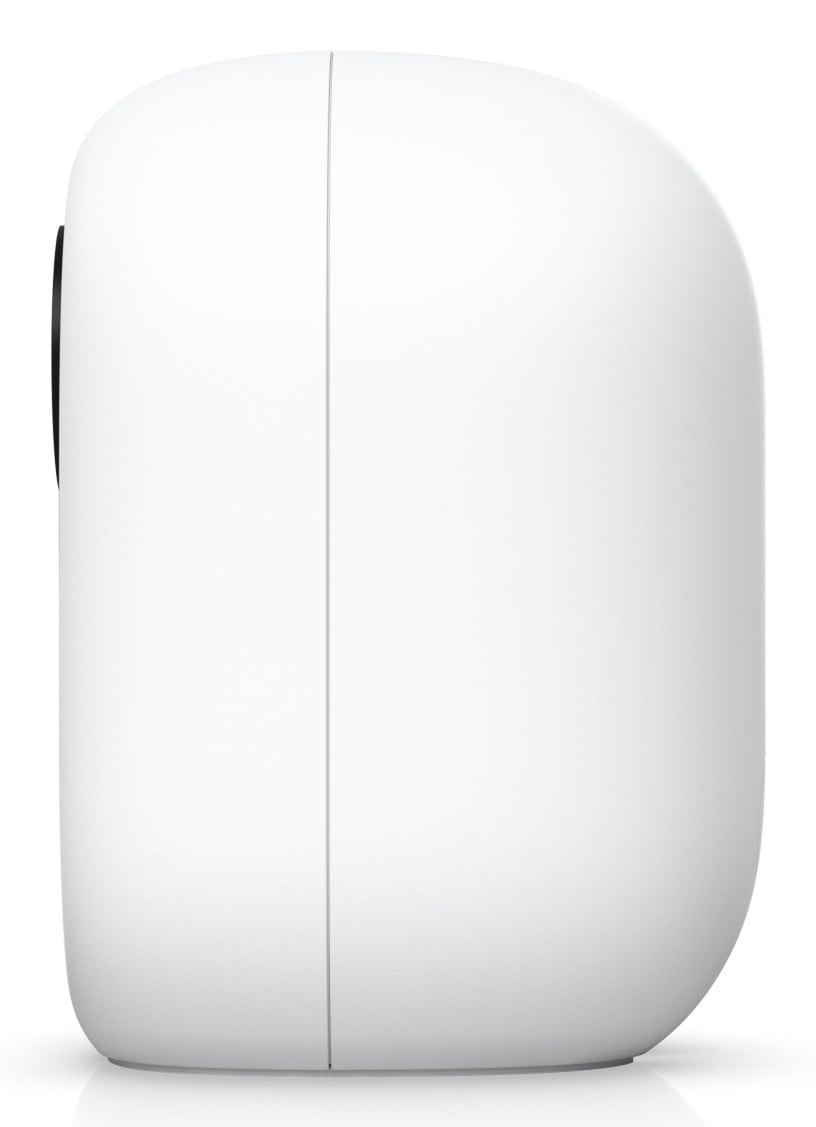 All-weather plug-and-play WiFi-connecte