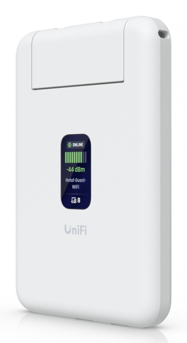 An ultra-slim travel router that instant