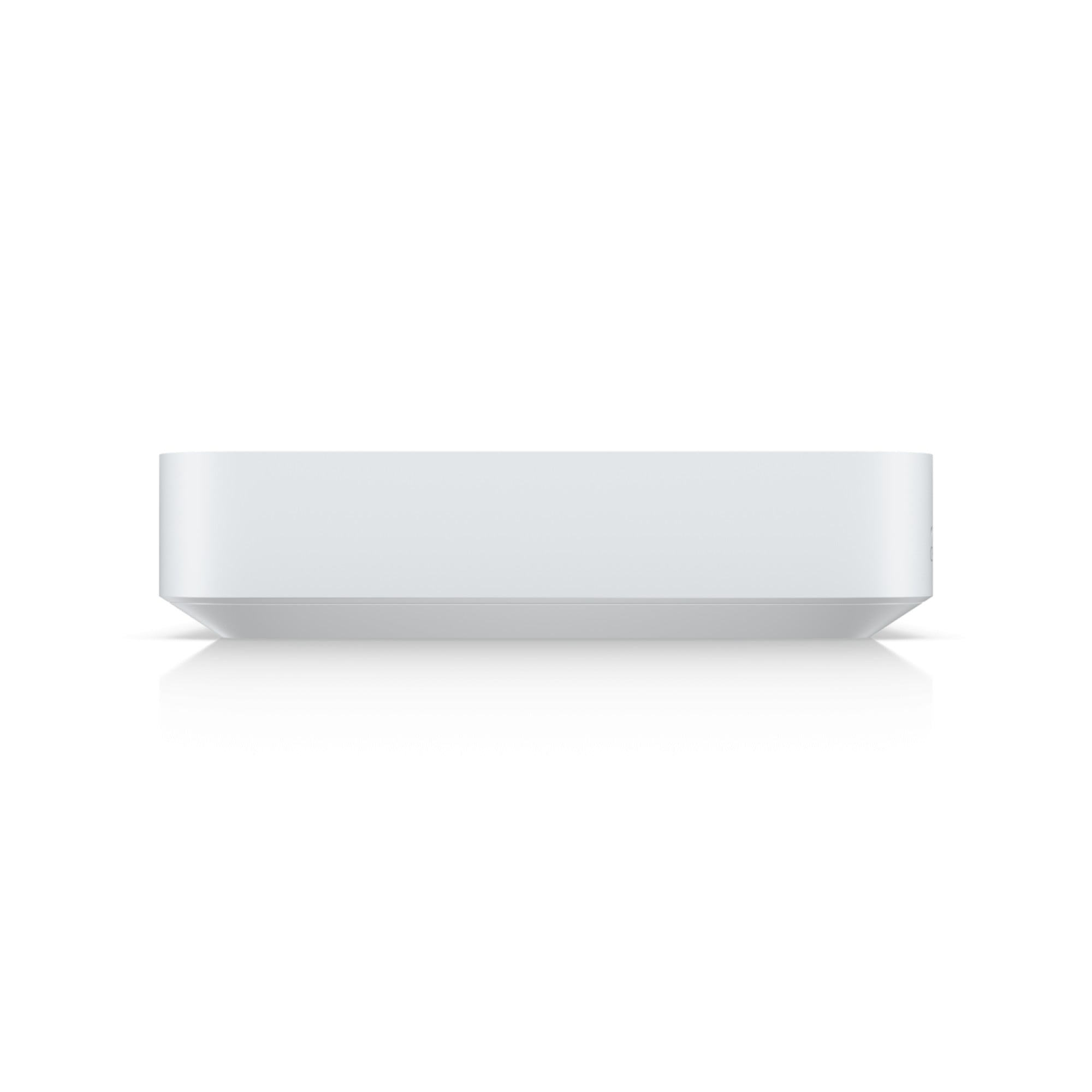 A compact and powerful multi-WAN UniFi g