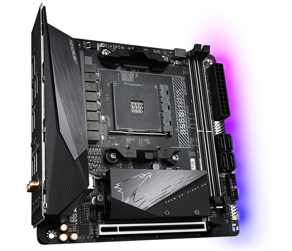 GIGABYTE B550I AORUS PRO AX carte mere AMD B550 Emplacement AM4 mini ITX