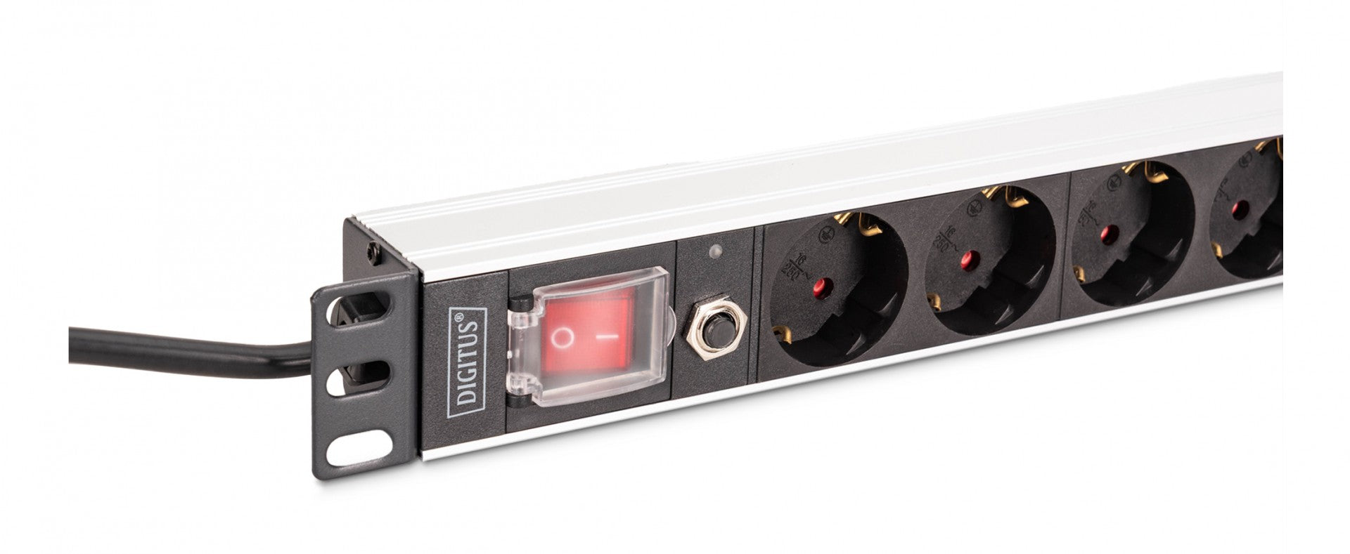 "Barre d'alimentation PDU Rack 19"" avec protection contre les surcharges, 8 prises Schuko CEE 7/3 (45°), câble de 2m, fiche Unischuko CEE 7/7, 16A, aluminium"