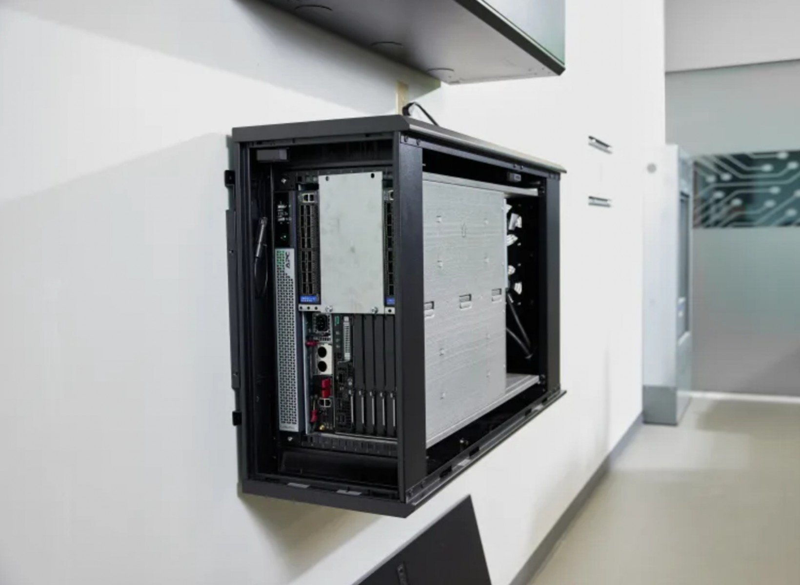 APC NetShelter WX 6U Vertical Wallmount Edge Enclosure 230V Fans