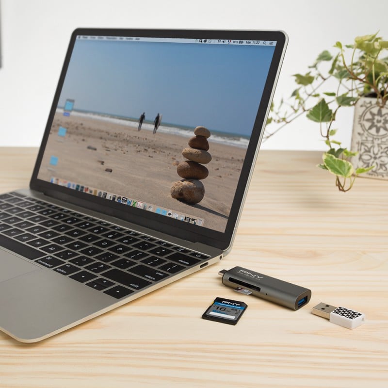 USB-C CARD READER/USB-A ADAPTER