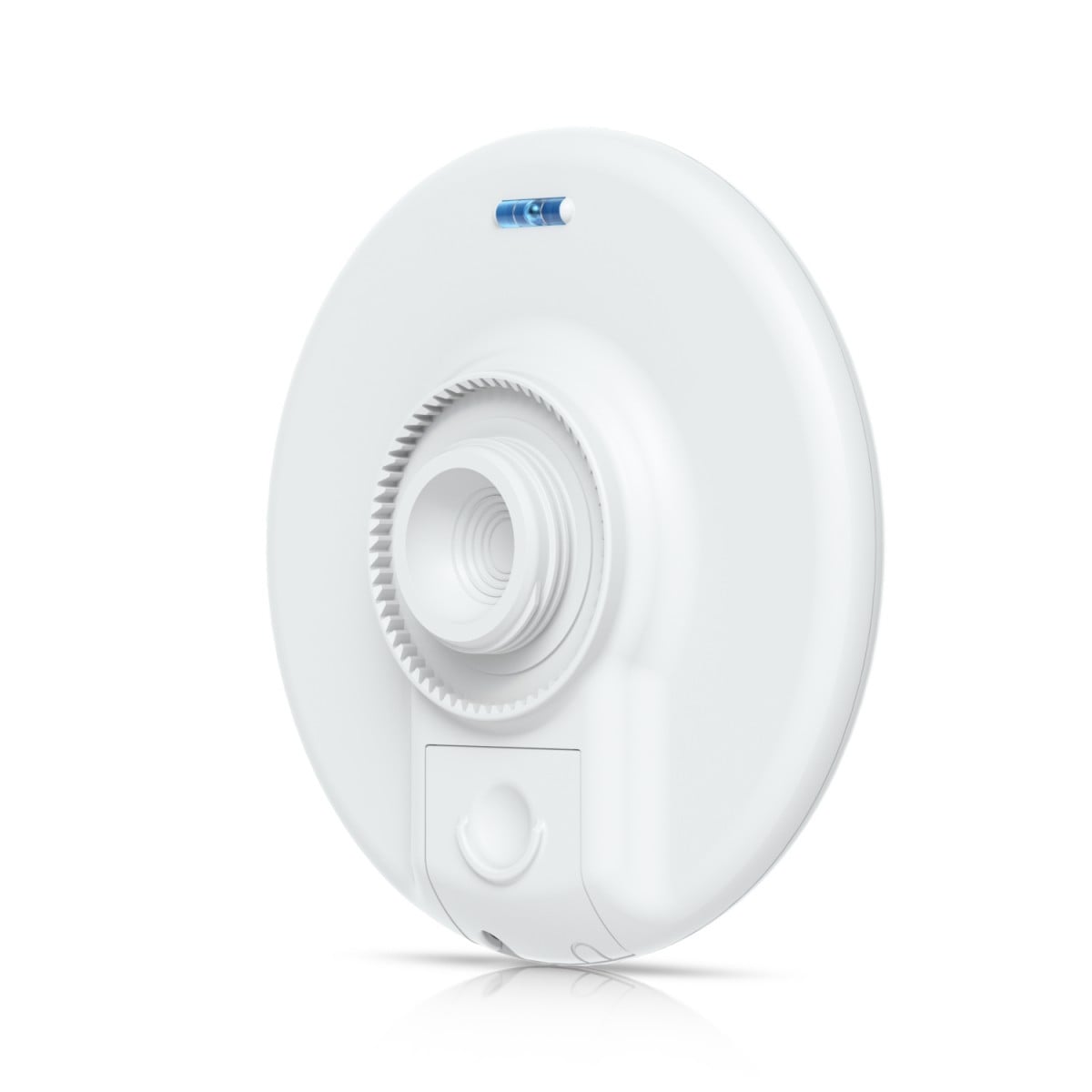 5 GHz wireless bridge with PoE output th