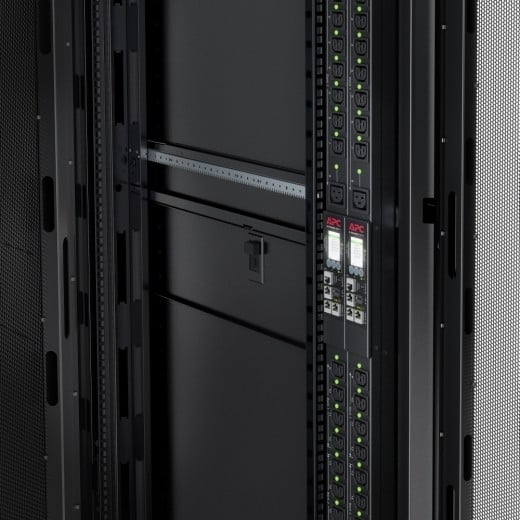 APC Rack PDU 9000 Switched ZeroU 32A 230V 21 C13 3 C19