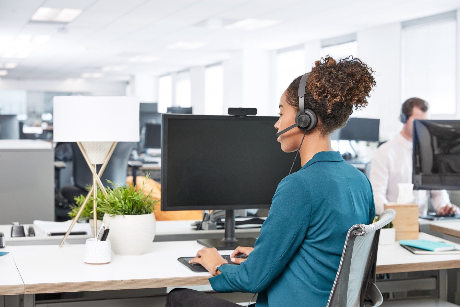 LOGITECH Zone Wired MSFT Teams Headset on-ear wired USB-C graphite Certified for Microsoft Teams