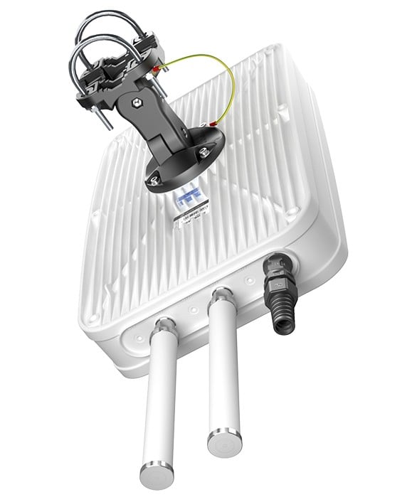 QuMax Omni for RUTX50 - 4x, Antenna 5G Band71 + Wi-Fi