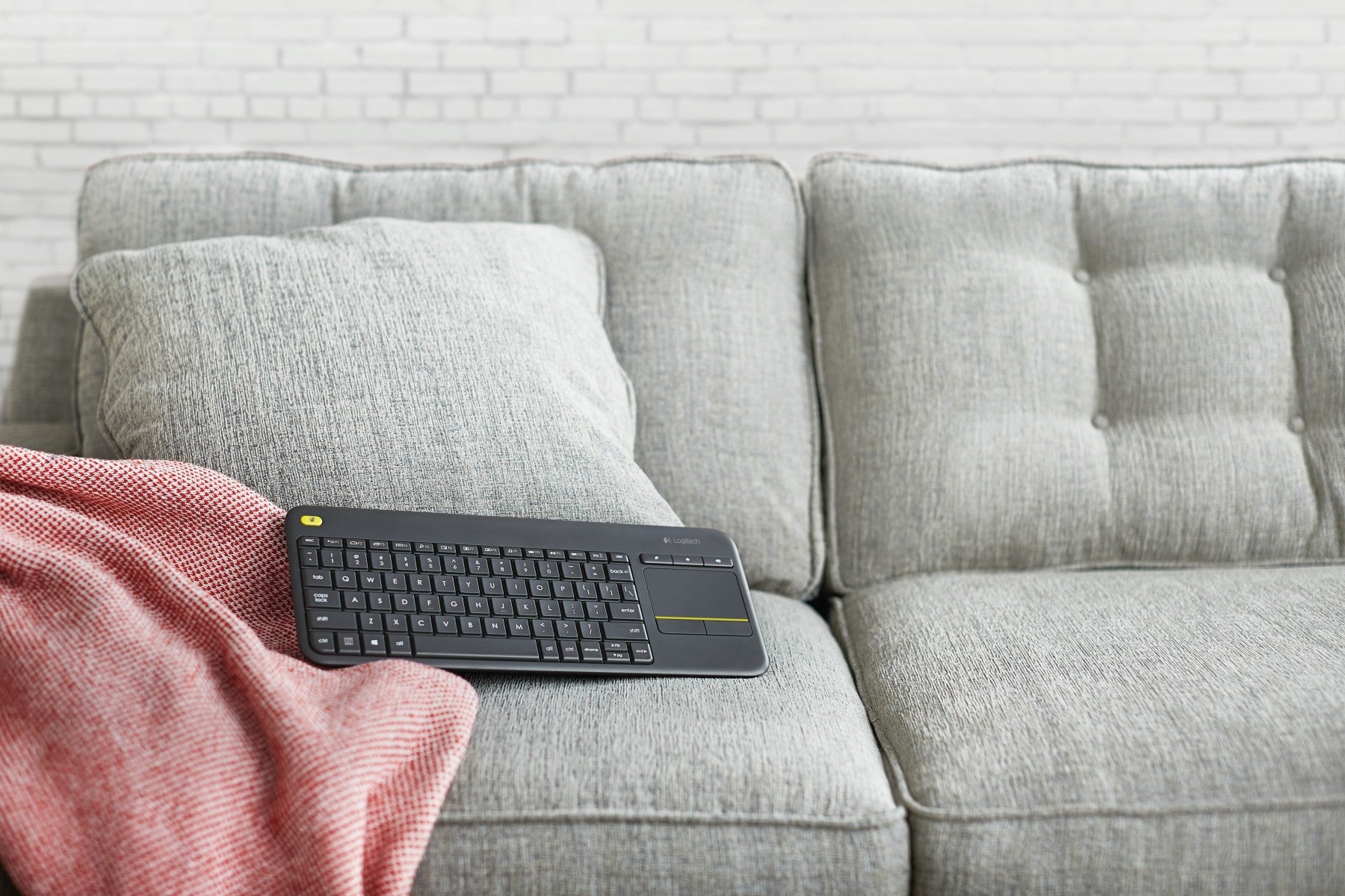 Logitech 920-007143 K400 Plus Clavier sans fil avec pavé tactile noir