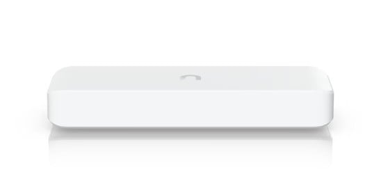 Flexible 8-port 2.5G switch with a 10G
