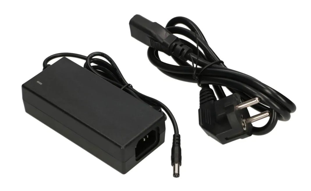 Extralink EX.14831 commutateur réseau Non-géré L2 Fast Ethernet (10/100) Connexion Ethernet, supportant l'alimentation via ce port (PoE) Noir