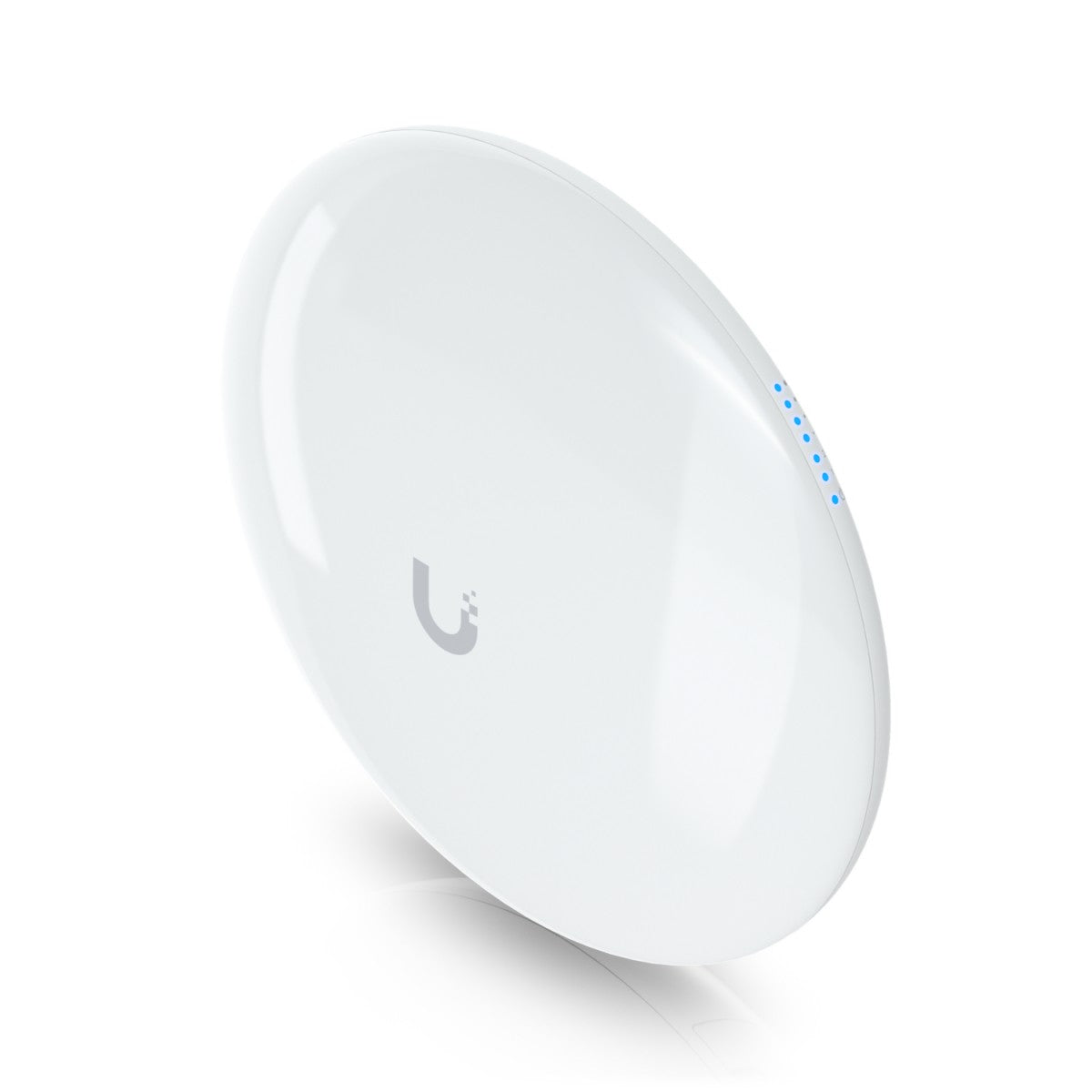 5 GHz wireless bridge with PoE output th